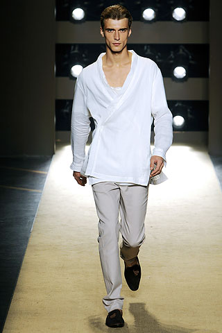 Gianfranco Ferre / - 2011